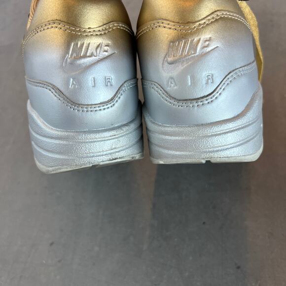 Vintage Y2K Nike Air Max 1 LX Metallic Gold Platinum Running Sneakers Womens 8.5 - Picture 5 of 6